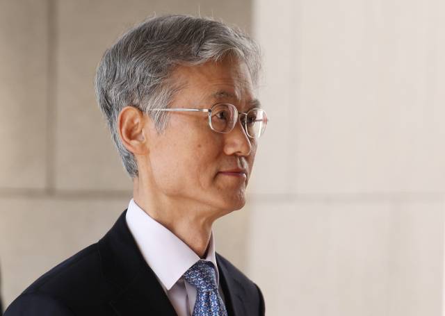 ▲조희대 대법원장이 지난 12일 서울 서초구 대법원으로 출근하고 있다. ⓒ연합뉴스