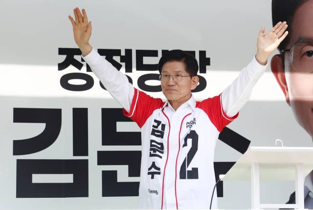 ▲국민의힘 김문수 대선 후보가 13일 울산 남구신정시장 인근에서 유세하고 있다. ⓒ연합뉴스