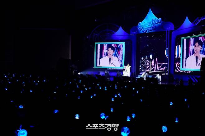 영탁 팬 콘서트 공연 모습. 어비스컴퍼니 제공