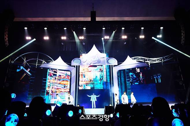 영탁 팬 콘서트 공연 모습. 어비스컴퍼니 제공