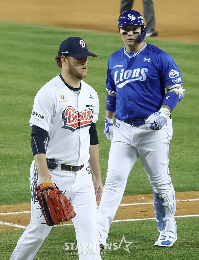 콜어빈(왼쪽)을 향해 항의하는 박병호. /사진=김진경 대기자