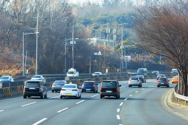 고속도로 1차로 정속 주행