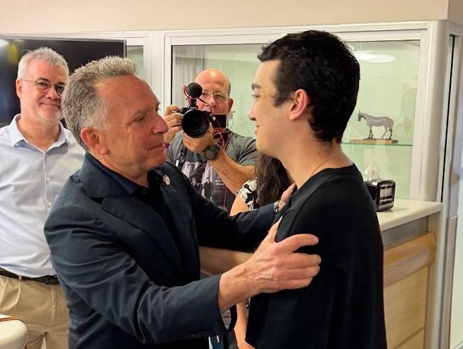 에단 알렉산더(오른쪽) 만난 스티브 위트코프 미국 중동특사 [엑스 @SE_MiddleEast 캡처. 재판매 및 DB 금지]