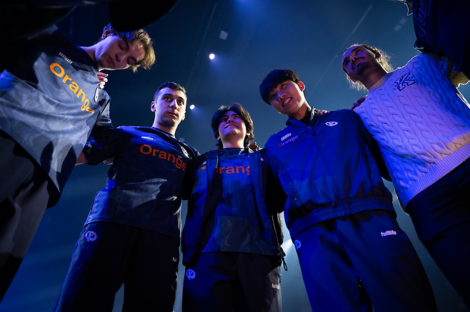 LEC 스프링 정규시즌 1위 카르민코프(사진=LEC)