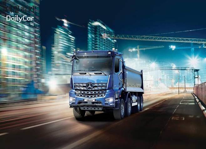 다임러트럭코리아, 메르세데스-벤츠 아록스 덤프 4453K 8x4