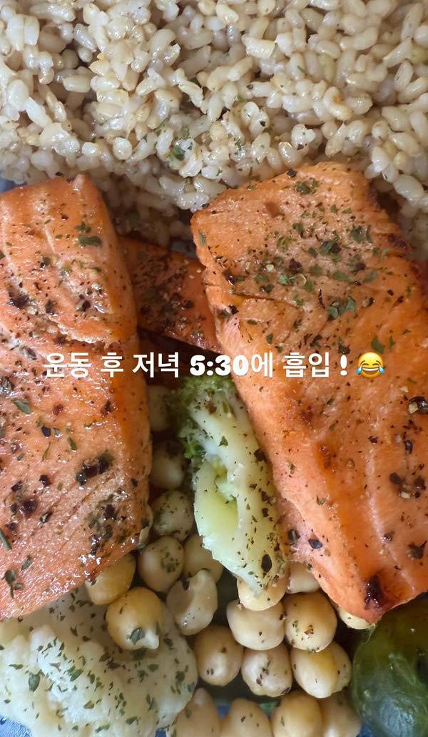 ​모델 출신 배우 장윤주(44)가 건강한 식단을 공개했다./사진=장윤주 인스타그램 캡처