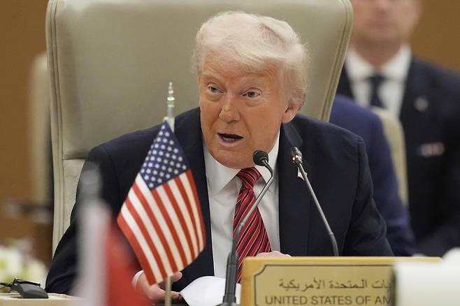 U.S. President Donald Trump speaks during the Gulf Cooperation Council Summit in Riyadh, Saudi Arabia, on May 14. [AP/YONHAP]