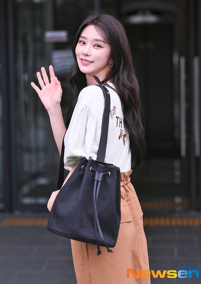 최근 앤드마크에서 전속 3년을 마치고 키이스트로 소속사를 옮긴 이주빈(뉴스엔DB)