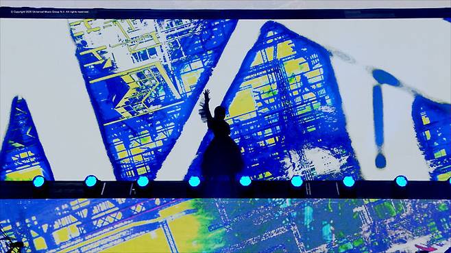 [서울=뉴시스] '아도 스페셜 라이브 '신조우' 인 시네마'. (사진 = 유니버설 뮤직 재팬 제공) 2025.05.14. photo@newsis.com *재판매 및 DB 금지