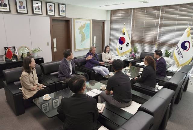 ▲새만금개발청(청장 김경안)은 14일 네덜란드 기업청(RVO)이 새만금 현장을 방문해 간척의 나라 네덜란드의 관점에서 바라본 새만금의 미래를 공유했다고 밝혔다. ⓒ새만금개발청