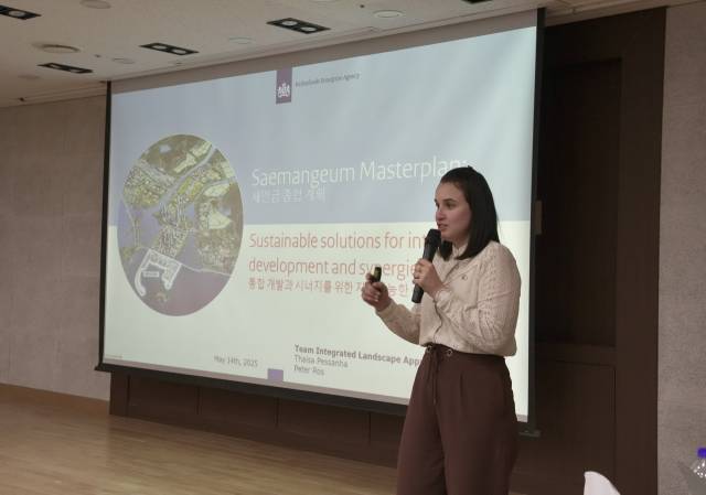 ▲네덜란드 기업청은 주한 네덜란드 대사관의 요청에 따라 지난해 11월까지 진행한 '새만금 공간계획 연구'를 토대로 새만금 각 사업 구역에 도입 가능한 다양한 개발 아이디어를 발굴했다. ⓒ새만금개발청