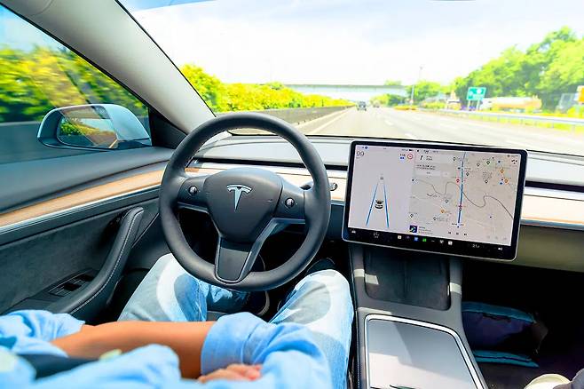 테슬라 자율주행 차량
