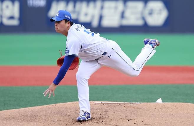 삼성 라이온즈 이승현이 13일 포항 KT 위즈전에 선발 등판해 투구하고 있다. 삼성 라이온즈