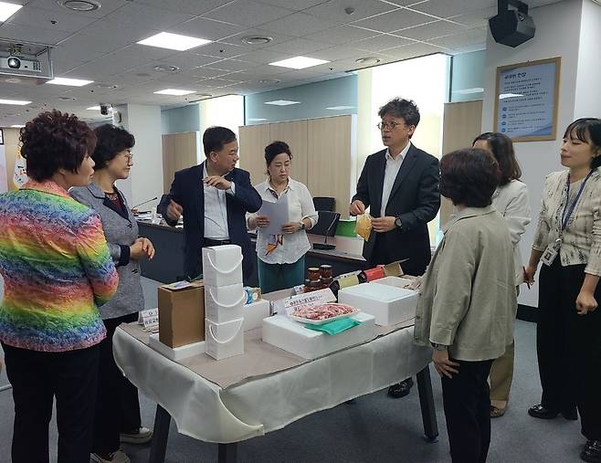 대전 동구 '고향사랑기부제 답례품 선정위원회' [대전 동구 제공. 재판매 및 DB 금지]