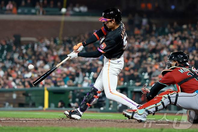 이정후가 메이저리그 진출 후 처음으로 2경기 연속 홈런을 때렸다. ⓒ AFP=뉴스1