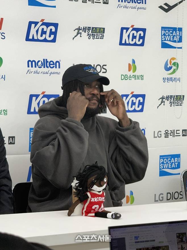 워니가 6차전 종료 후 인터뷰에 임하고 있다. 창원 | 박연준 기자 duswns0628@sportsseoul.com