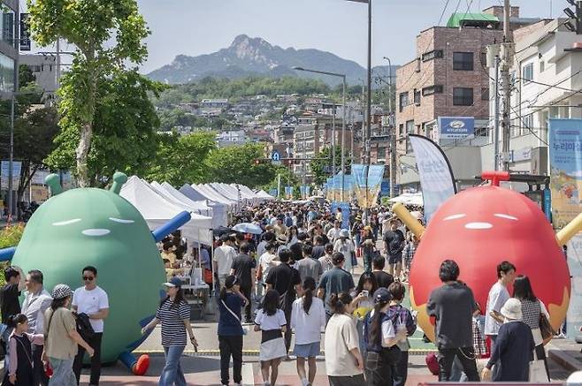 성북세계음식축제 누리마실은 매년 6만여 명이 방문하는 성북구의 대표축제다. 성북구 제공.