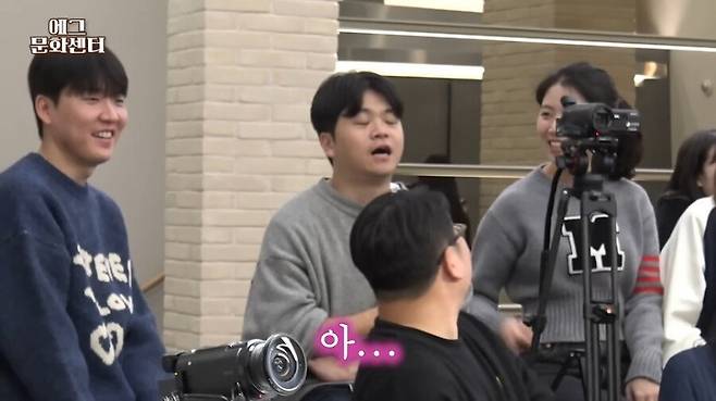 444.jpg 옥택연에게 술 마실때 체중관리법을 물어봤다.