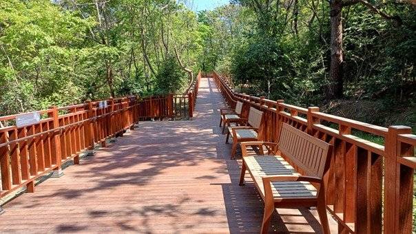 이기대예술공원에 조성된 무장애 산책길. 부산시 제공