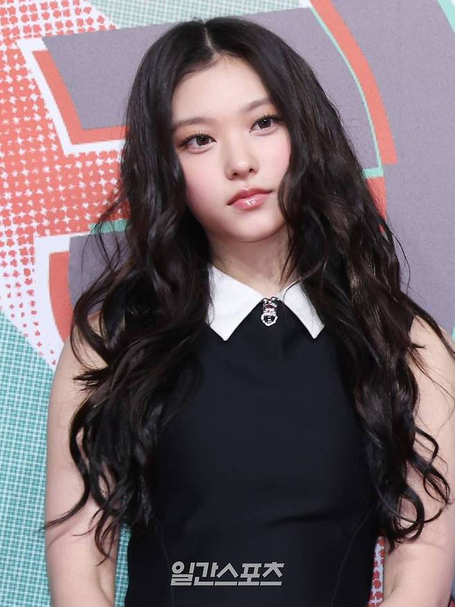 그룹 뉴진스 해린이 25일 오후 인천 중구 인스파이어 리조트에서 열린 SBS 가요대전 레드카펫 행사에 참석해 포즈를 취하고 있다. 인천=서병수 기자 qudtn@edaily.co.kr /2024.12.25/