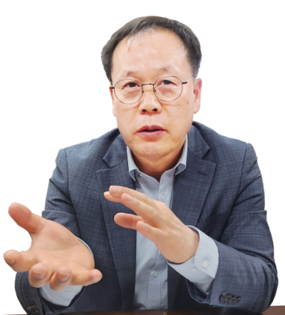 정석진 용인바이오고 교장