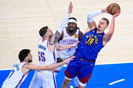 공격하는 요키치. 사진[EPA=연합뉴스]