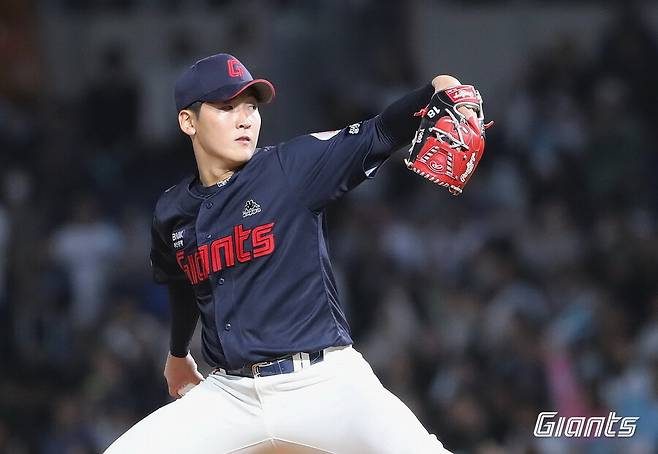 ▲ 한때 팀의 마무리 경쟁도 벌였던 최준용은 조금씩 지쳐가는 롯데 불펜에 큰 전력 보강 요소다. ⓒ롯데 자이언츠