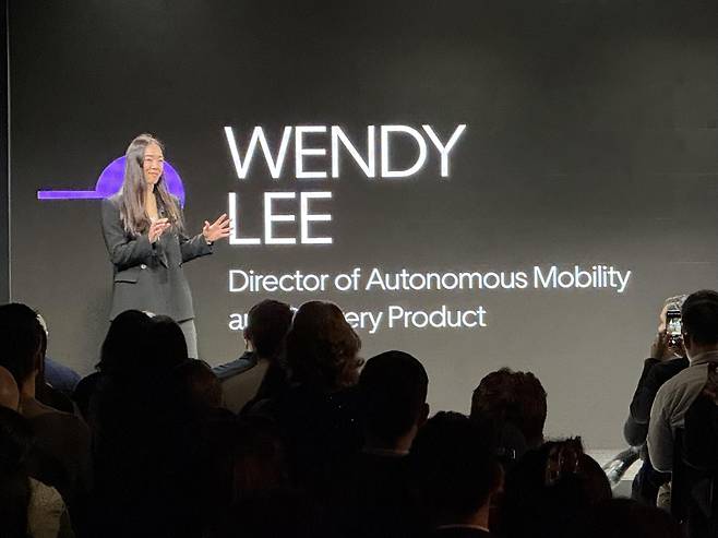 웬디 리 우버 자율주행·배달 부문 디렉터디렉터 (뉴욕=연합뉴스) 이지헌 특파원 = 우버의 웬디 리 자율주행·배달 부문 디렉터가 14일(현지시간) 뉴욕 맨해튼에서 열린 우버 '고-겟 2025' 행사에서 발언하고 있다. 2025.5.14 pan@yna.co.kr