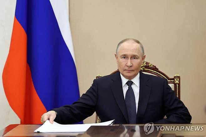 이스탄불 협상 전 회의 소집한 푸틴 대통령 [타스/러시아 대통령실 연합뉴스. 재판매 및 DB 금지]