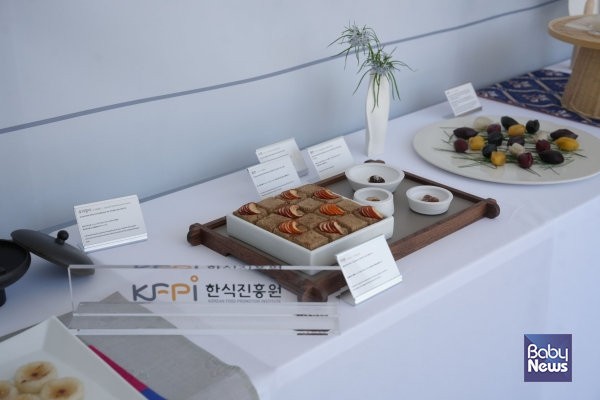 오사카 엑스포에서 한국 전통 다과, 전세계에 알리다. ⓒ한식진흥원