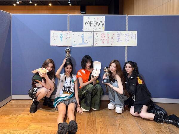 그룹 MEOVV(미야오)./사진제공=더블랙레이블