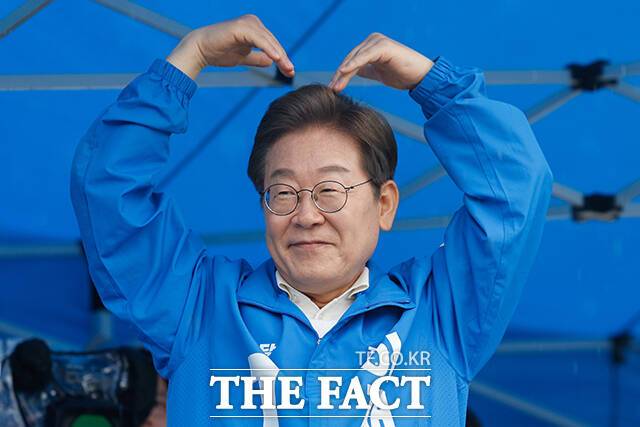 이재명 더불어민주당 대통령 후보가 "모두가 존중받고 행복한 나라를 만드는 모두의 대통령이 되겠다"며 16일 여성정책을 발표했다. /뉴시스