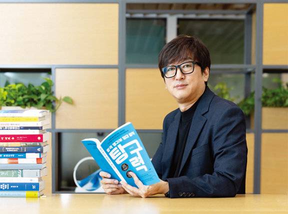 박정준 소장은 앞으로 대입에서 학생부가 점점 더 중요해질 것이라고 말한다.