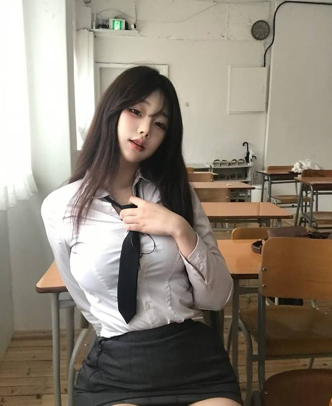 츄팝츕스 사와라 ㅋ.jpg 작년 맥심 1등했다는 애