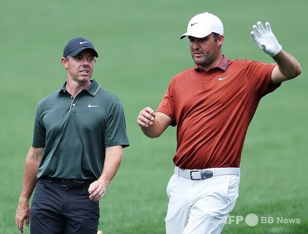 미국프로골프협회(PGA of America)가 주관하는 2025년 미국프로골프(PGA) 투어 메이저 대회 PGA챔피언십에 출전한 로리 맥길로이와 세계랭킹 1위 스코티 셰플러가 1라운드에서 동반 경기하는 모습이다. 사진제공=ⓒAFPBBNews = News1
