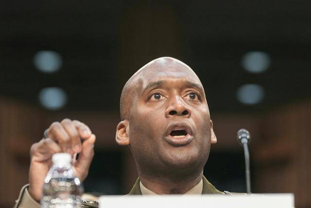 제이비어 브런슨 주한미국사령관이 지난해 9월 미국 워싱턴 국회의사당에서 열린 청문회에 참석해 발언하고 있다. 워싱턴=AP 연합뉴스