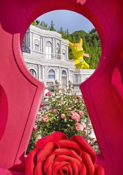 로즈가든에서 본 장미성.  에버랜드 제공