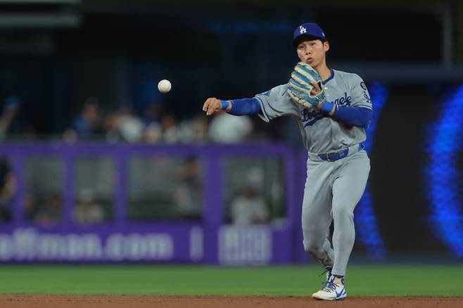 데이브 로버츠 LA다저스 감독이 김혜성의 출루 능력과 스피드에 대해 칭찬했다. 사진은 LA다저스에서 활약한 김혜성의 모습. /사진=로이터