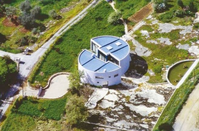 프랑스 남부에 건립된 이성자 아틀리에 ‘은하수’ *재판매 및 DB 금지