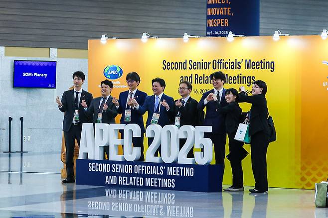 아시아태평양경제협력체(APEC) 제주회의가 보름간의 일정을 16일 마무리했다. 제주도 제공