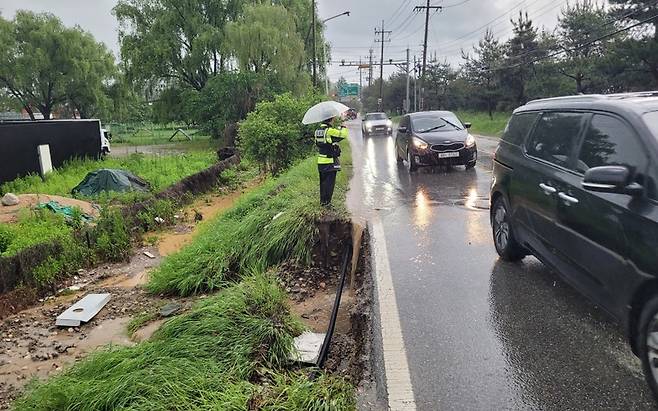 남양주 진건읍 차량 통제 [경기북부경찰청 제공. 재판매 및 DB 금지]
