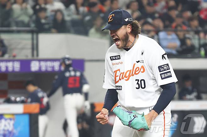 포효하는 한화 이글스 외국인 투수 코디 폰세. 2025.4.3/뉴스1 ⓒ News1 김기남 기자