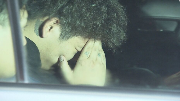 일본에서 돈이 필요한 여고생을 꼬드겨 40여명의 남성에게 성매매를 시킨 20대 남성들이 붙잡혔다. 용의자 중 한 명의 모습. MBS뉴스 캡처