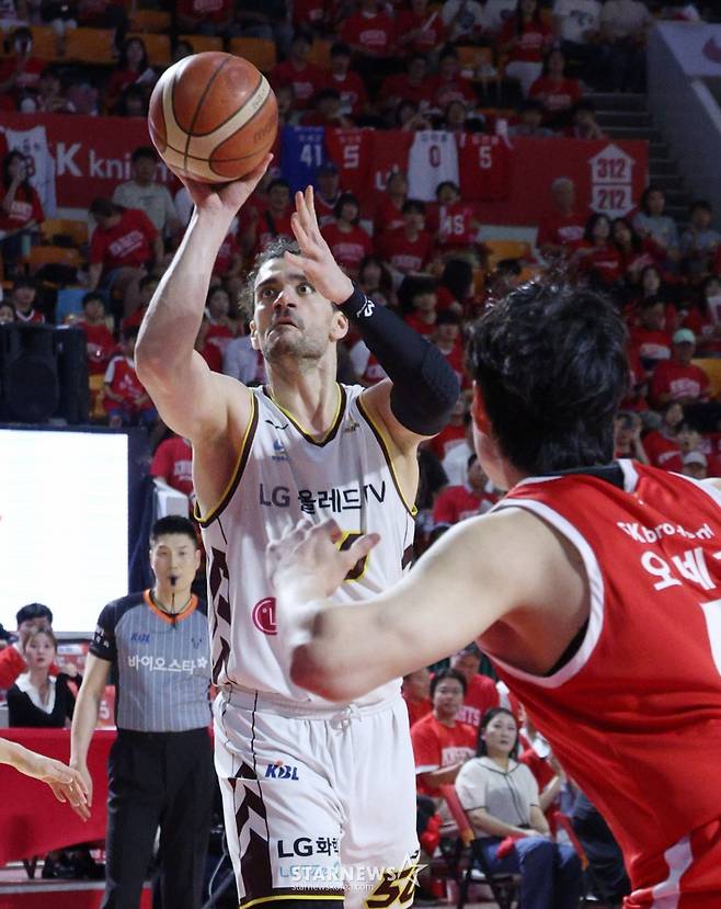 [포토] 여차하면 쏘는 거 잊지 마레이