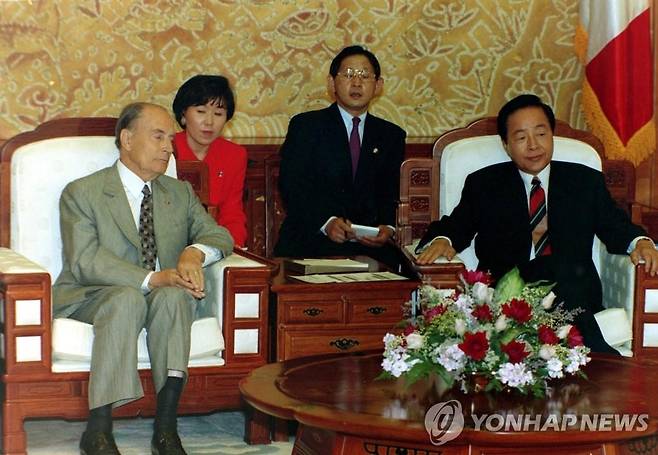 프랑스 미테랑 대통령과 김영삼 전 대통령의 한불 정상회담 [연합뉴스 자료사진. 재판매 및 DB 금지]
