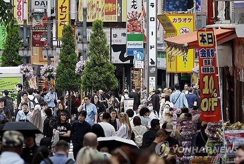 일본 도쿄 신주쿠 거리[EPA 연합뉴스 자료사진. 재판매 및 DB 금지]
