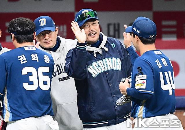 그동안 원정 일정만 소화한 이호준 감독과 NC 선수단. 사진=김영구 기자