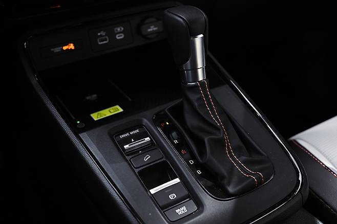 혼다 CR-V 하이브리드 4WD. 사진: 김학수 기자