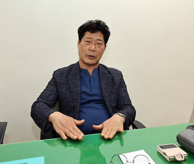 인터뷰하는 서재우씨 [촬영 허광무]