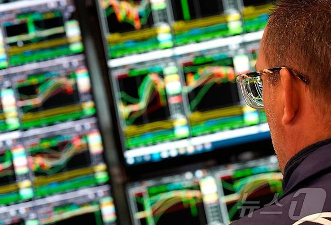 뉴욕증권거래소 트레이더 ⓒ AFP=뉴스1